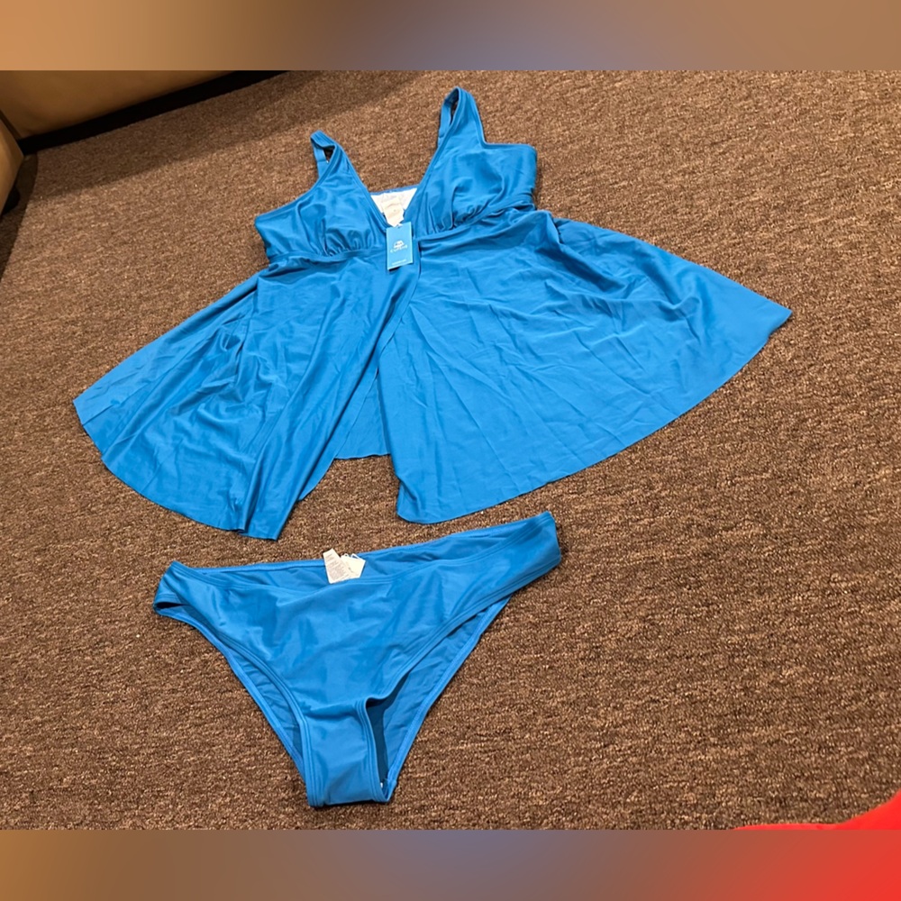 NWT! Women's XL CUPSHE Blue Swimwear Set 2 pc bikini bathing suit gorgeous